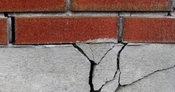 Треснул фундамент дома что делать